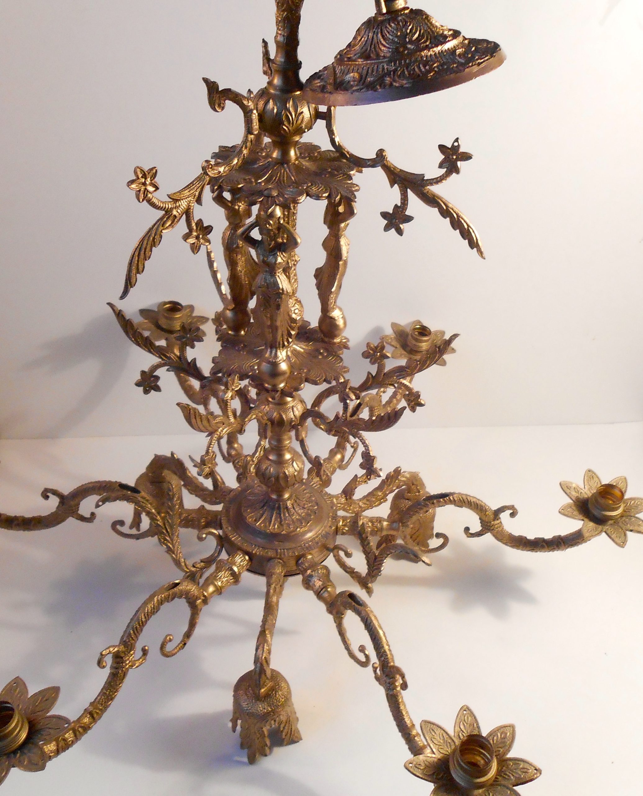 opføre sig Gemme Moske Fransk ni-armet lysekrone i forgyldt og ornamenteret bronze: ca 1900 –  retro-design.dk