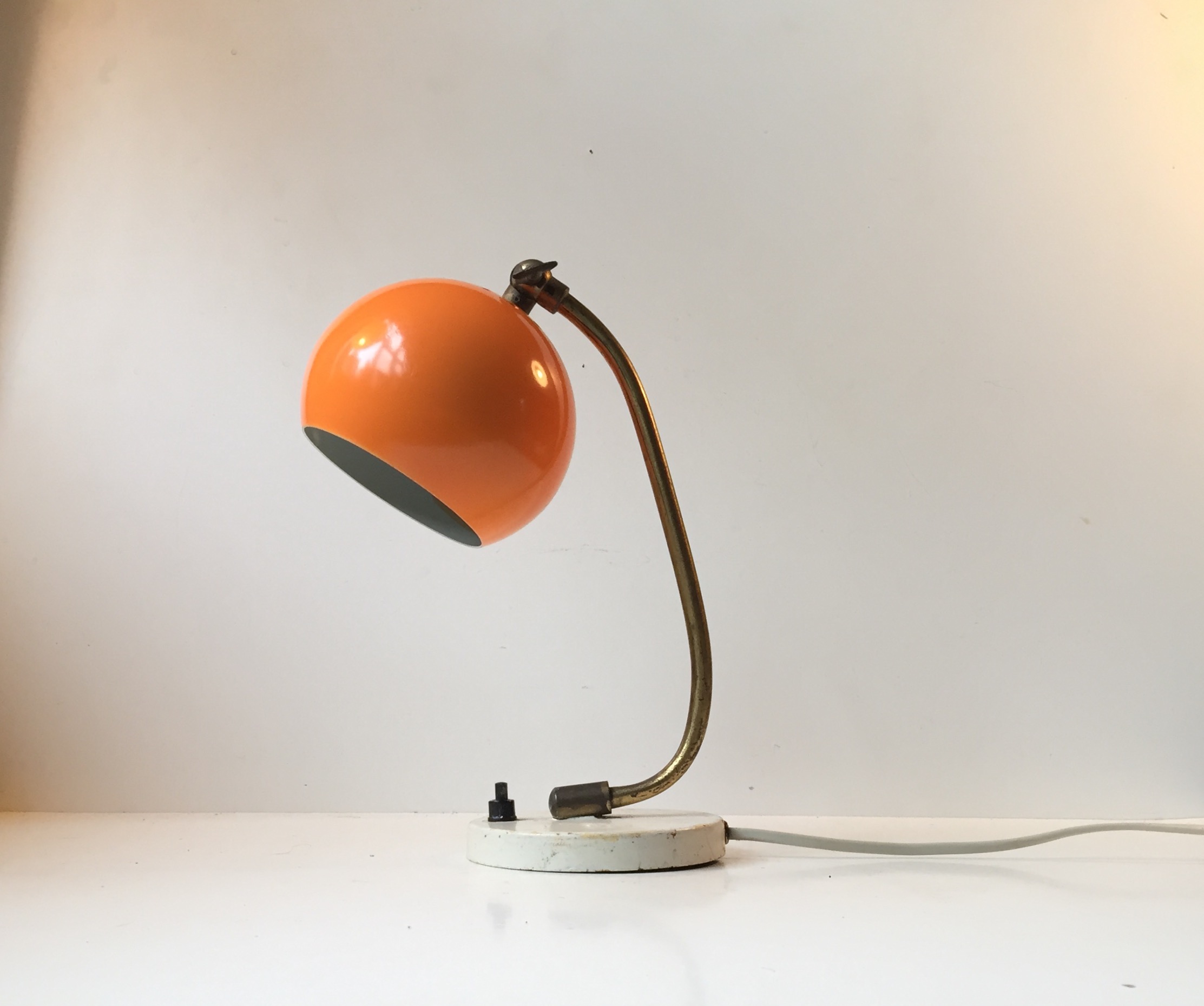 Bordlampe – væglampe: italiensk design 1960'erne –